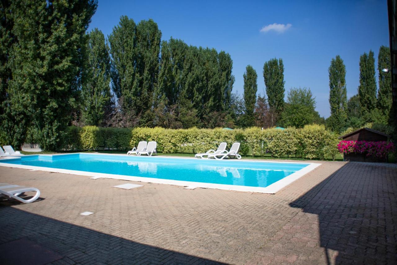 Agriturismo La Margherita Carmagnola Kültér fotó